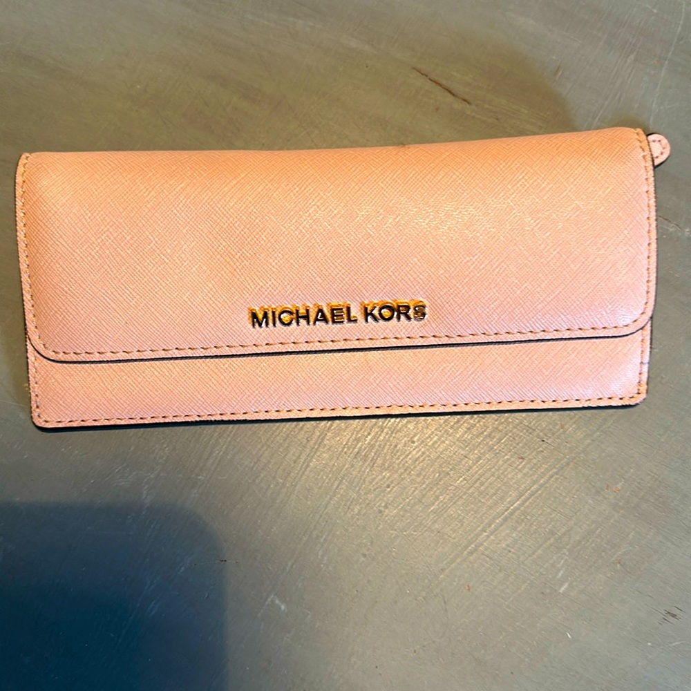 Michael Kors pink wallet
